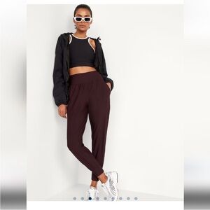 Old Navy High Rise Powersoft Ankle Jogger